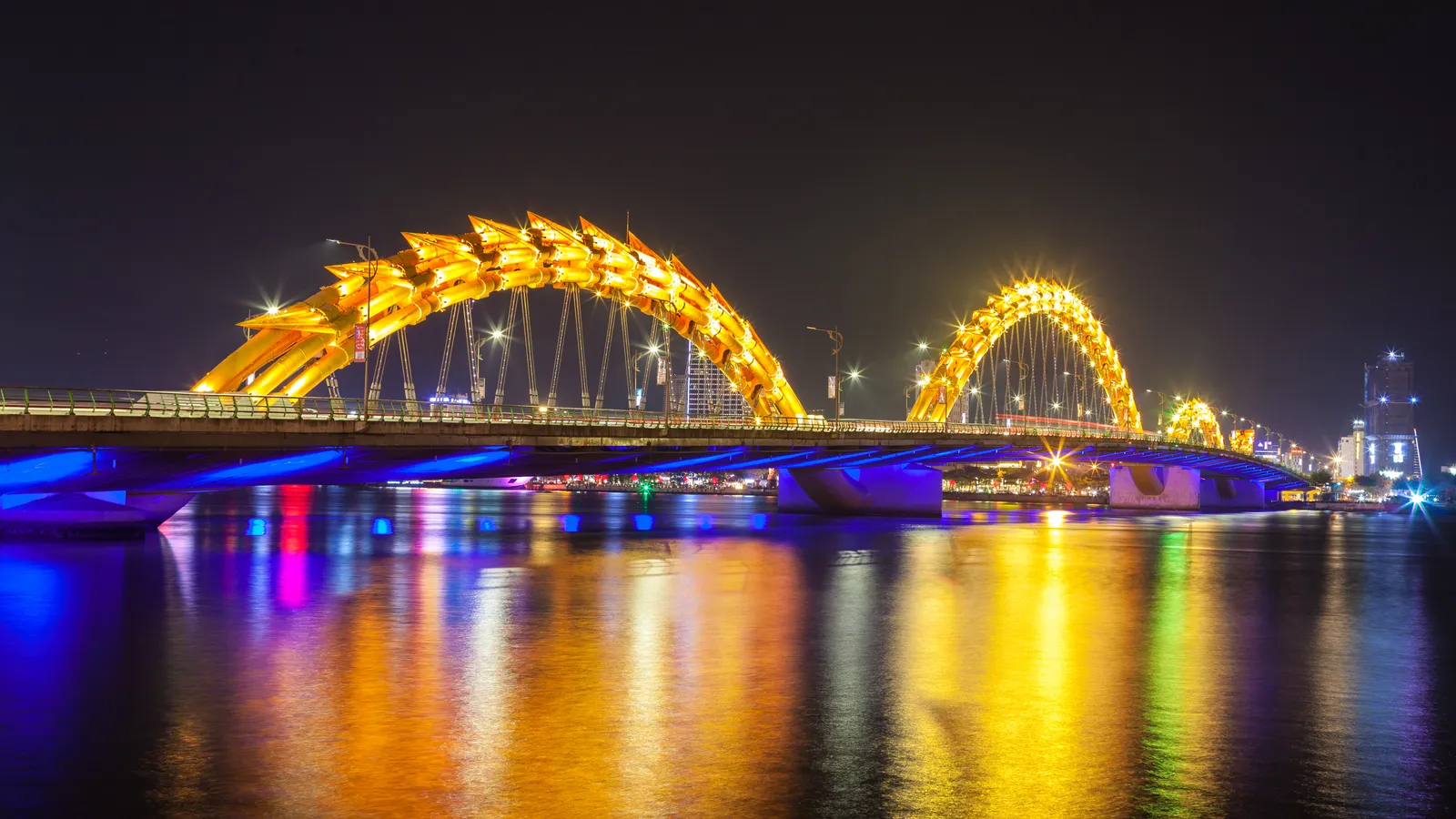 Da Nang Dragon Bridge (II)